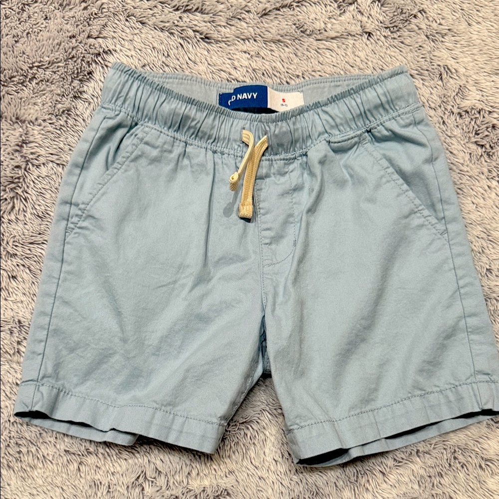 Never worn, Old Navy above the knee pull on shorts, size S in light blue.